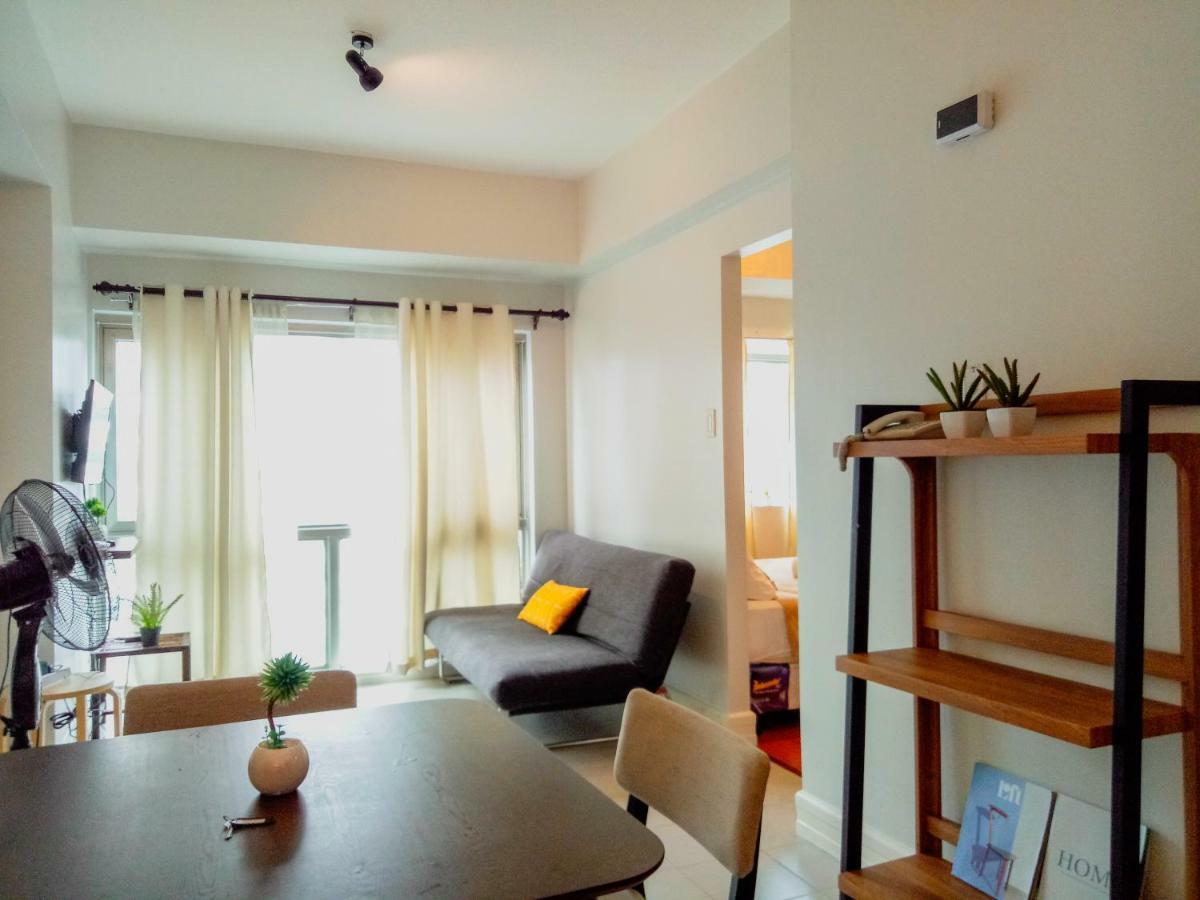 Appartamento Forbes Area Bgc Taguig Manila Esterno foto