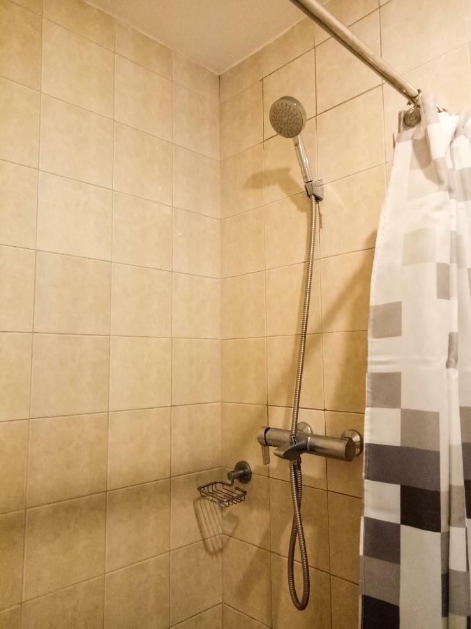 Appartamento Forbes Area Bgc Taguig Manila Esterno foto