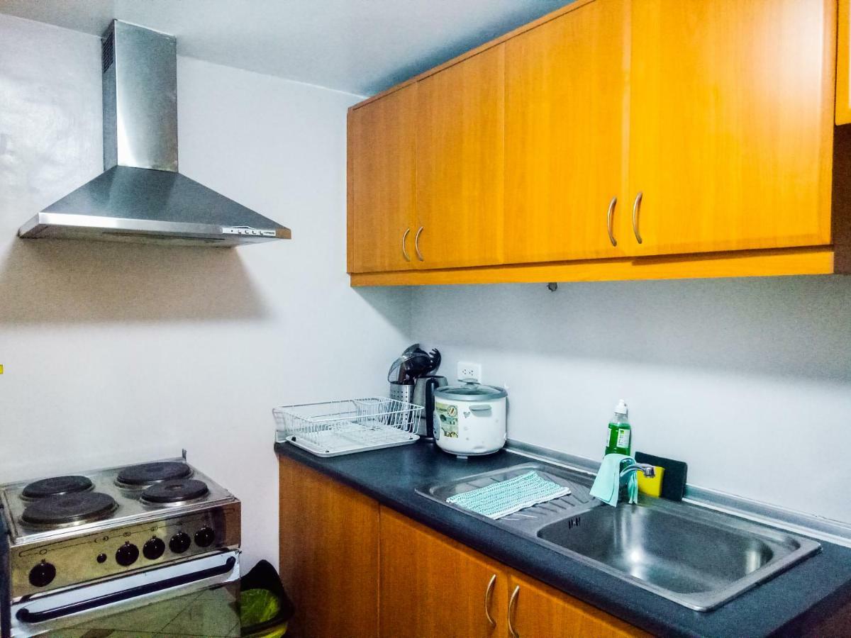 Appartamento Forbes Area Bgc Taguig Manila Esterno foto