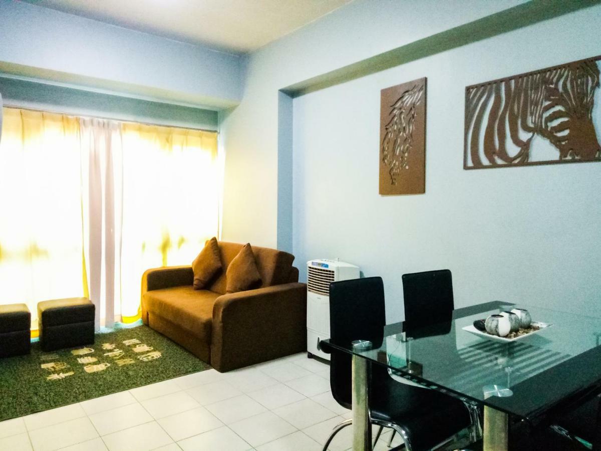 Appartamento Forbes Area Bgc Taguig Manila Esterno foto