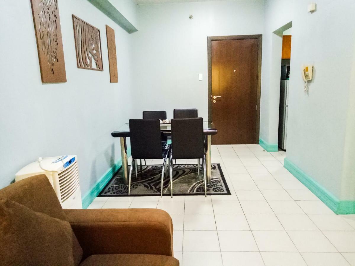 Appartamento Forbes Area Bgc Taguig Manila Esterno foto
